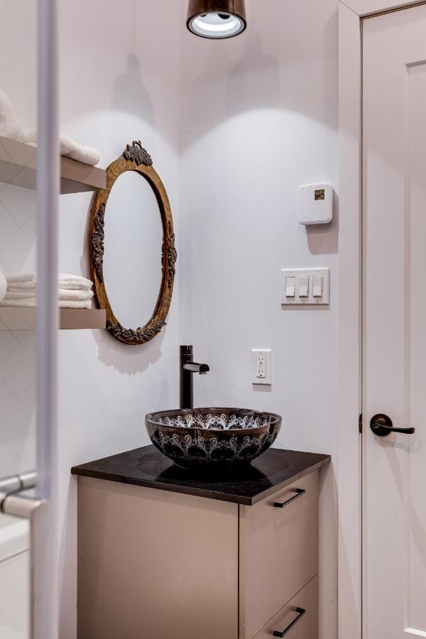 Apartment Le Black & White - Vieux-terrebonne